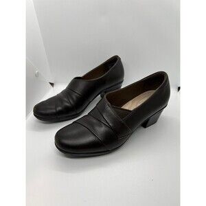 Clarks Ankle Bootie Pumps Womens 7.5 M Brown Leather Block Heels Slip On Pleated